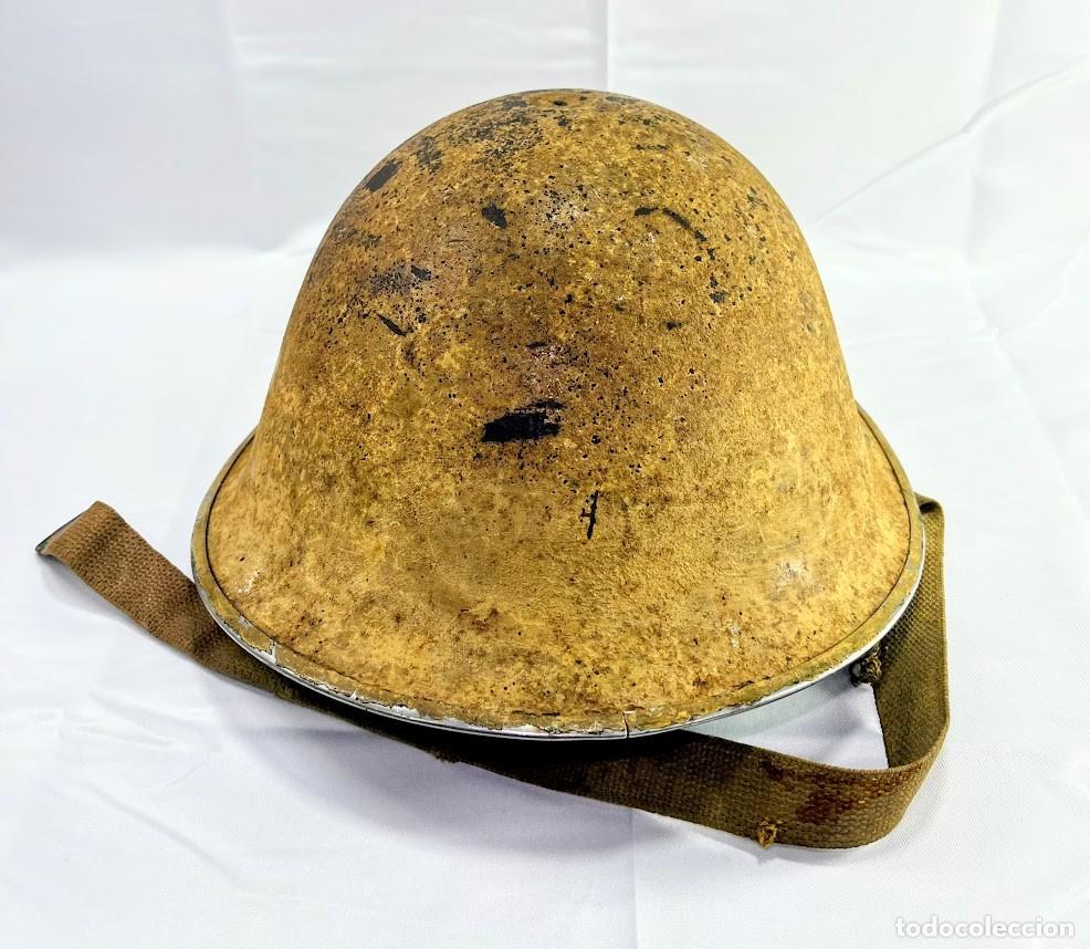 Militaria: Casco brit&aacute;nico Tortuga Mk III WWII 1945 camuflaje arena