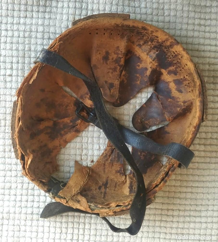 Militaria: INTERIOR DE CASCO ALEMAN MODELO 38 GLADIADOR, DEFENSA CIVIL, STAHLHELM, 2&ordf; GUERRA MUNDIAL 1939/1945.