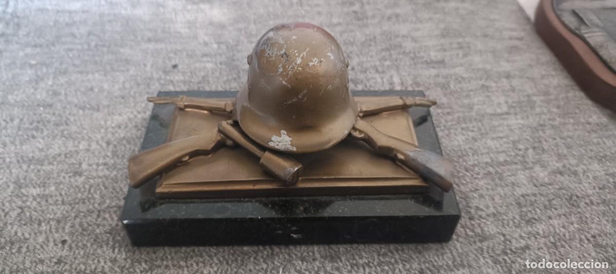 Militaria: Figura o pisapapeles conmemorativo de la segunda guerra mundial del ej&eacute;rcito alem&aacute;n