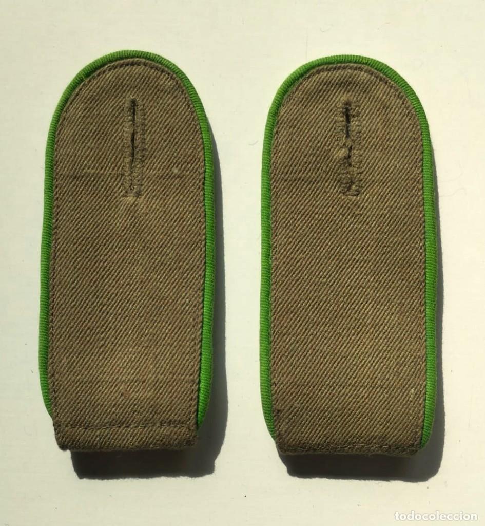 Militaria: HOMBRERAS PANZERGRENADIER DE TROPA, AFRIKA KORPS, WEHRMACHT, EJERCITO ALEMAN, 2&ordf; GUERRA MUNDIAL.