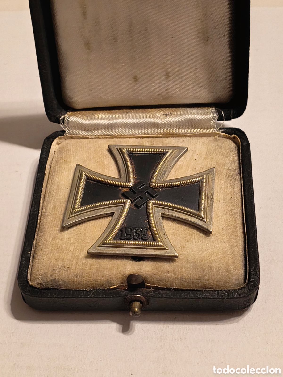 Militaria: Cruz de Hierro de 1.&ordf; Clase (Eisernes Kreuz 1. Klasse) 1939 &ndash; Con estuche original de la &eacute;poca