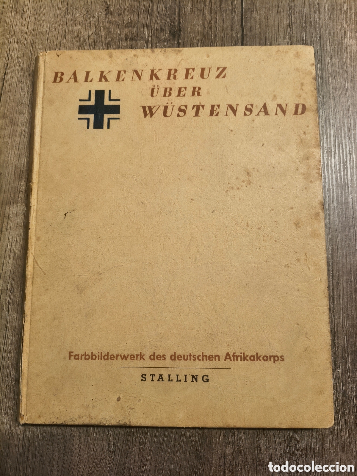 Militaria: Libro de militaria: &Aacute;frikakorps, a color, 1943, mariscal de campo Erwin Rommel.