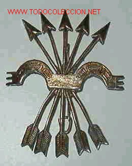 Militaria: Emblema plateado con flechas - Foto 1