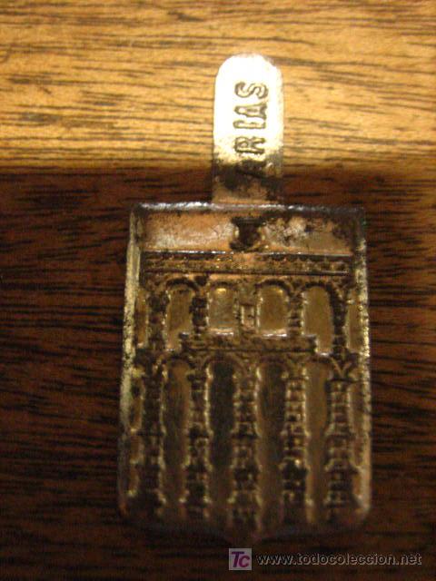 Militaria: Insignia Auxilio Social - Foto 1