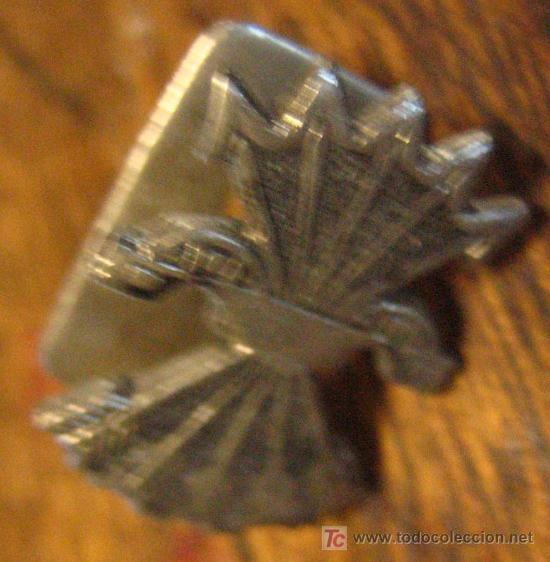Militaria: Insignia de ojal numerada - Foto 1