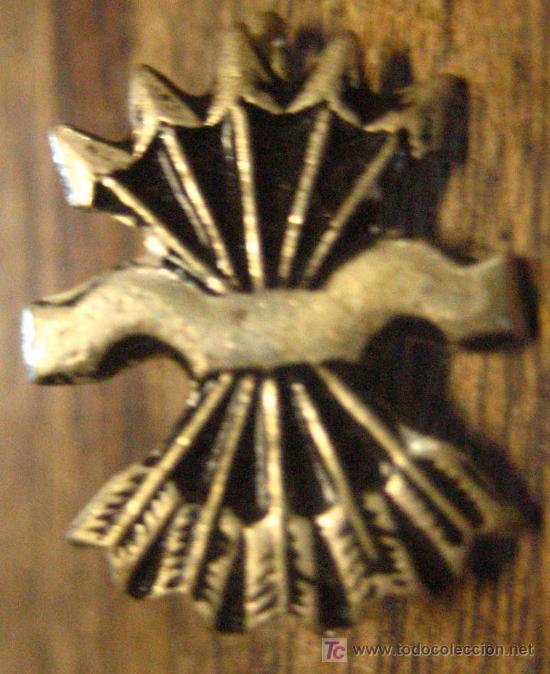 Militaria: Insignia de aguja de Falange, 15 cms - Foto 1