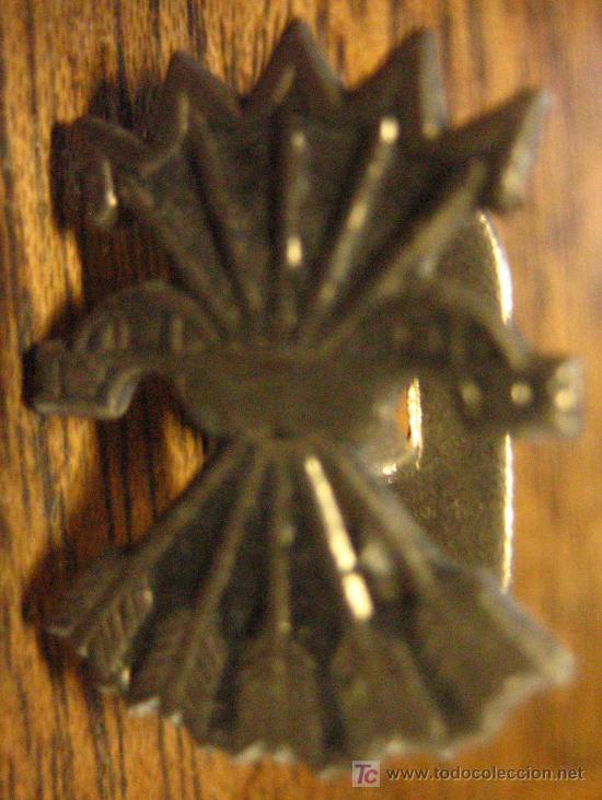Militaria: Insignia de ojal numerada - Foto 1