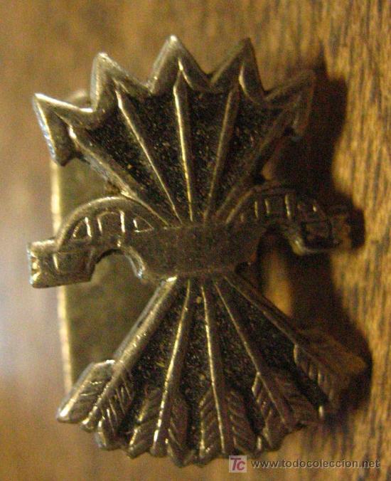 Militaria: Insignia de ojal numerada - Foto 1