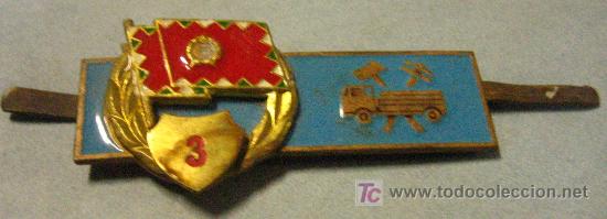 Militaria: Distintivo del este - Foto 1