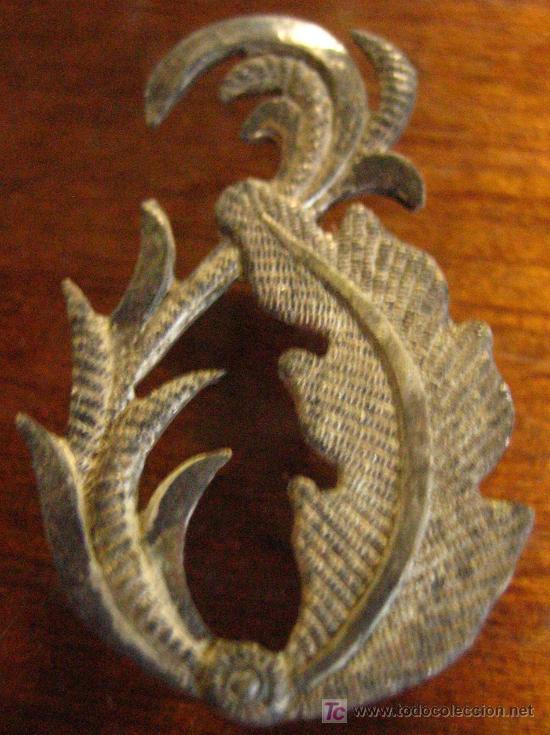 Militaria: Distintivo de cuello de 25 cms - Foto 1