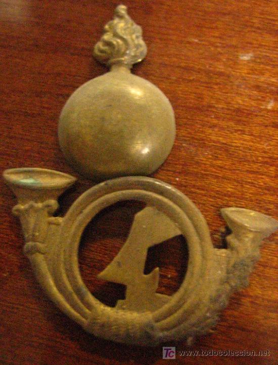 Militaria: 2 insignias incompletas - Foto 1