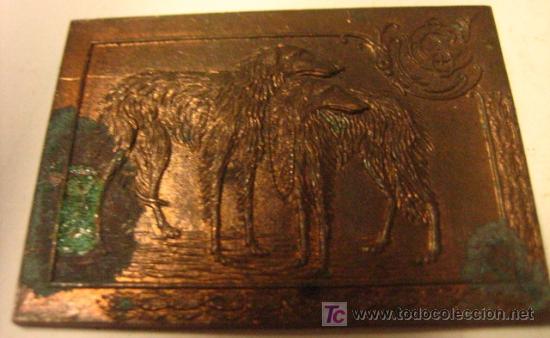 Militaria: Chapa de 45 x 4 cms - Foto 1