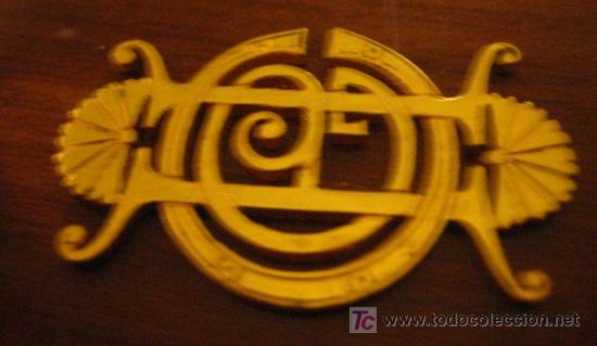 Militaria: Insignia sin patillas - Foto 1