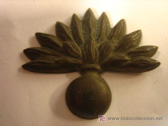 Militaria: Granada de artiller&iacute;a de 36 x 4 cms - Foto 1