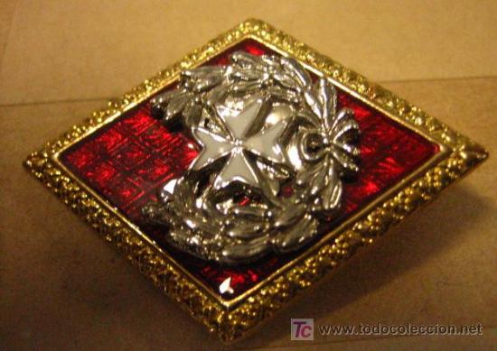Militaria: Rombo esmaltado de Sanidad - Foto 1