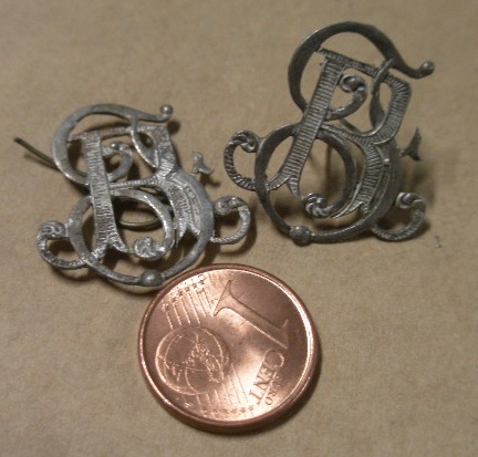 Militaria: 2 insignias de cuello - Foto 1