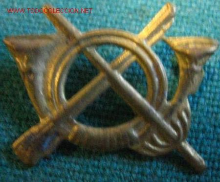 Militaria: Insignia de infater&iacute;a de 2 x 1,5 cms. - Foto 1
