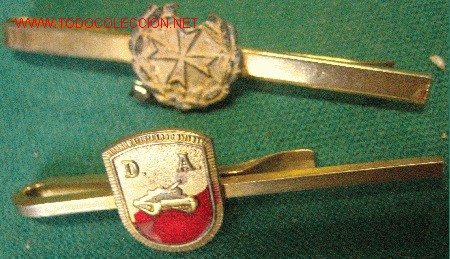 Militaria: 2 pasacorbatas - Foto 1