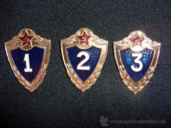 Militaria: LOTE DE 3 DISTINTIVOS DE EJERCITO SOVI&Eacute;TICO - Foto 1