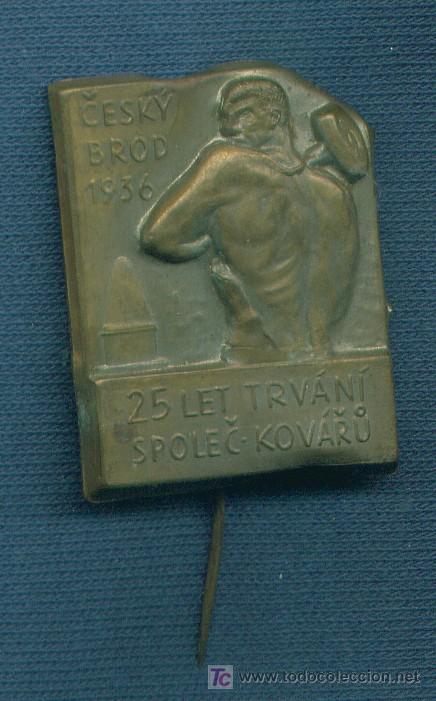 Military Antiques: Rep&uacute;blica Checoslovaca. Insignia patri&oacute;tica. 1936.