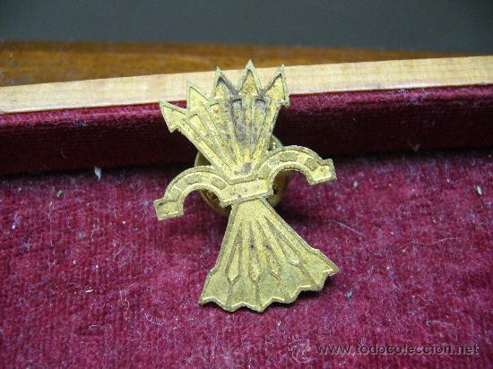 Military Antiques: Insignia de la falange
