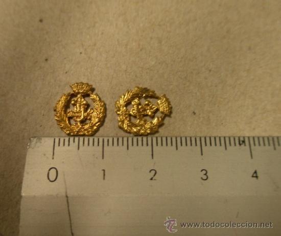 Militaria: 2 insignias peque&ntilde;as - Foto 1