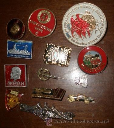 Militaria: 12 pins varios - Foto 1