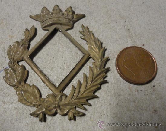 Militaria: Distintivo de gorra - Foto 1