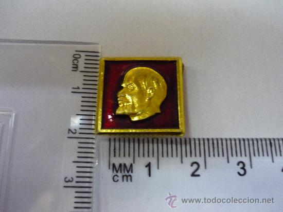 Military Antiques: PINS DE METAL , LENIN , A&Ntilde;OS 70 - 80