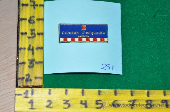 Militaria: pin 251 - Foto 1