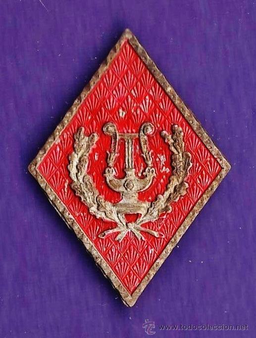Militaria: insignia de epoca - infanteria / musica - rombo metal en relieve - ejercito espa&ntilde;ol - a&ntilde;os 50 / 60