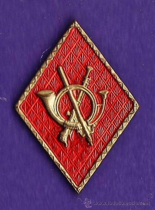Militaria: insignia de epoca - infanteria - rombo metal relieve y recuadro fino - ejercito espa&ntilde;ol - a&ntilde;os 50/60