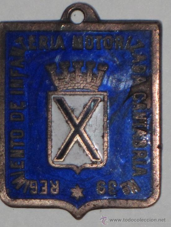 Militaria: TOLEDO - MEDALLA /DISTINTIVO ANTIGUO REGIMIENTO INFANTERIA ( CICLISTA ) MOTORIZADA CANTABRIA N&ordm; 39.