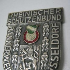 Militaria: INSIGNIA CON ESCUDO RHEINISCHER SCHUTZENBUND - 1959 - DUSSELDORF - ASOCIACION DEPORTIVA DEL RIFLE. Lote 38761725