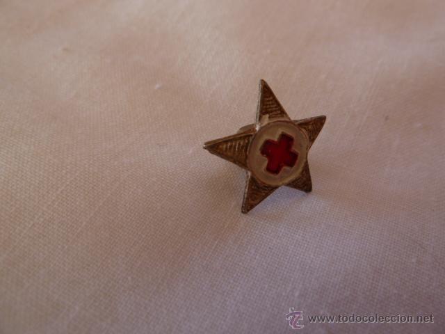 Militaria: EMBLEMA DE GORRA CRUZ ROJA - Foto 1