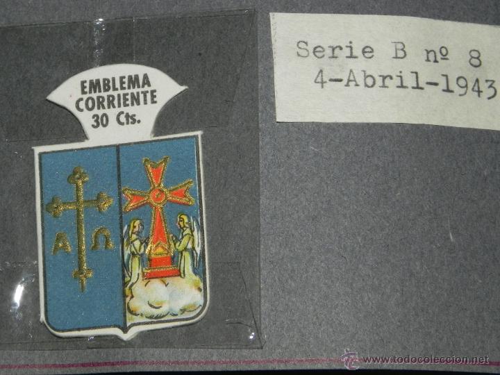 Militaria: EMBLEMA DE AUXILIO SOCIAL, SIN PRECIO, TAMA&Ntilde;O 2,5 X 5 CMS, SERIE B, NUMERO 8, 4 ABRIL DE 1943