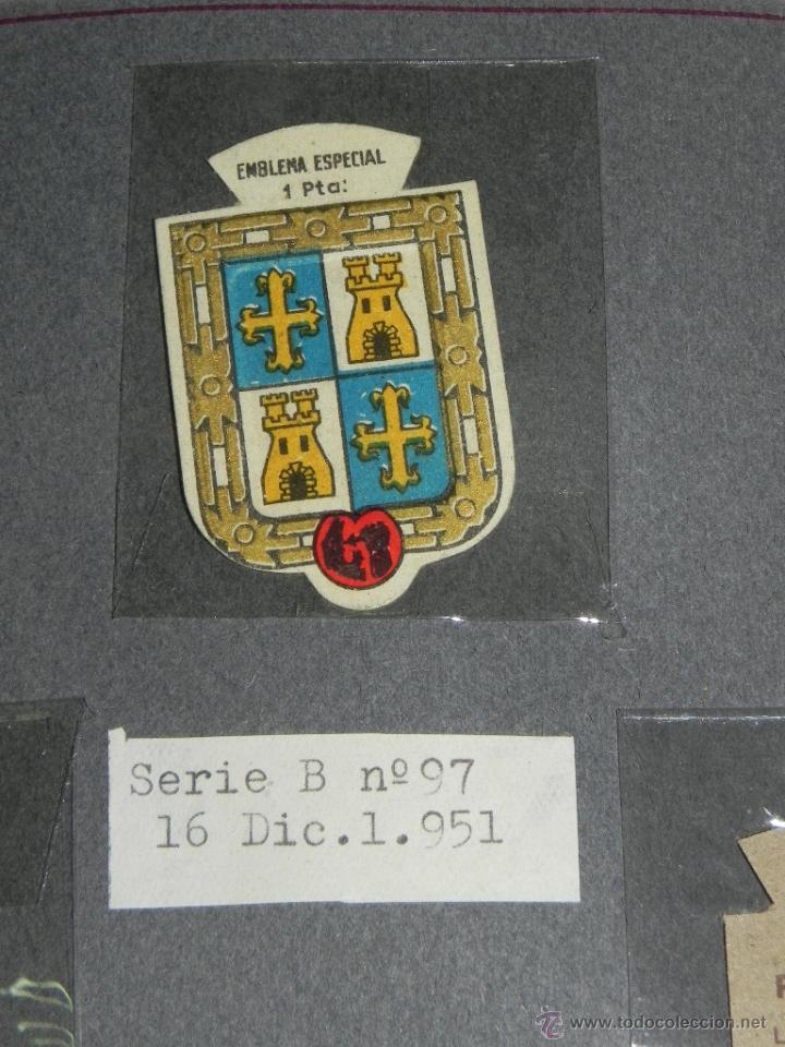 Militaria: EMBLEMA DE AUXILIO SOCIAL, PRECIO 1 PESETA, TAMA&Ntilde;O 3 X 5 CMS, SERIE B, NUMERO 97, 16 DICIEMBRE DE 19