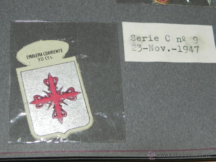 Militaria: EMBLEMA DE AUXILIO SOCIAL, PRECIO 30 CTS, TAMA&Ntilde;O 2,5 X 4 CMS, SERIE C, NUMERO 9, 23 NOVIEMBRE DE 194