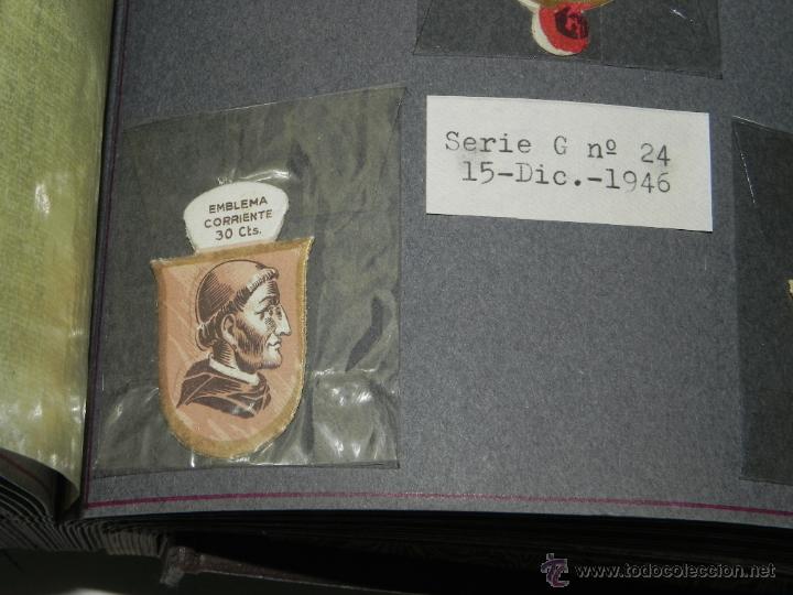 Militaria: EMBLEMA DE AUXILIO SOCIAL, PRECIO 30 CTS, TAMA&Ntilde;O 2,5 X 4 CMS, SERIE G, NUMERO 24, 15 DICIEMBRE DE 19