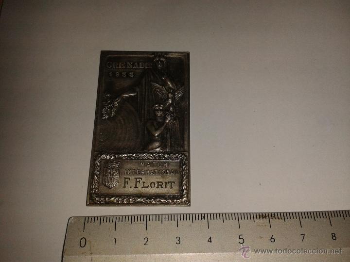 Militaria: Placa Grenade 1933, de 6 x 3,5cm - Foto 1
