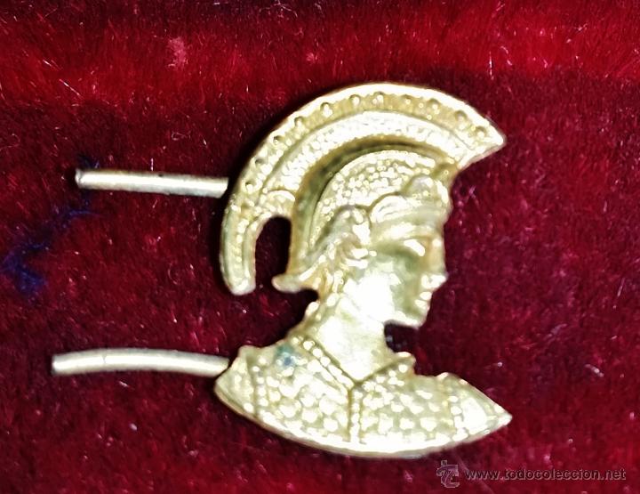 Militaria: PARTE CENTRAL DE ESCUSON DE MEDALLA DE LA REPUBLICA - Foto 1