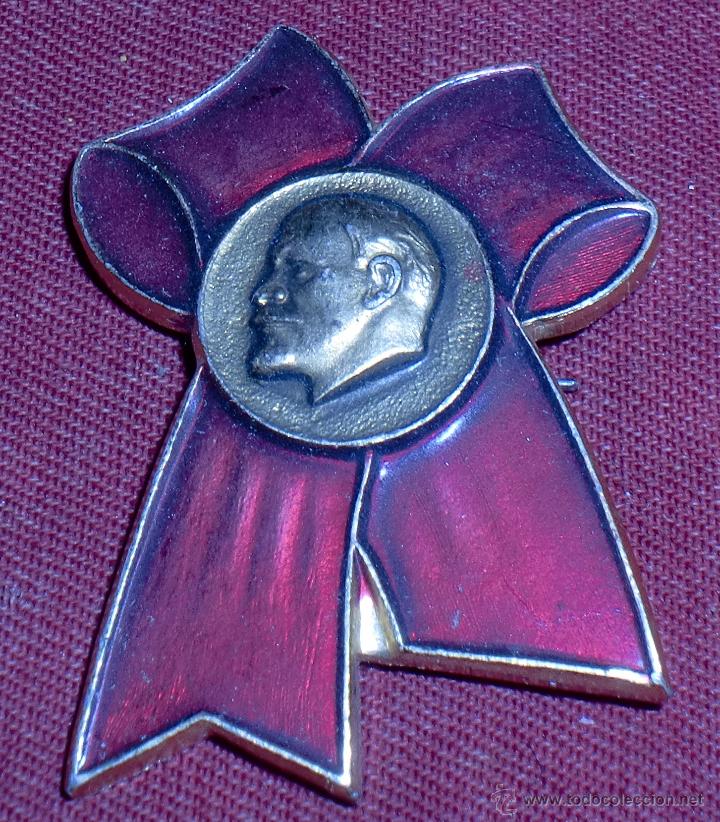 Militaria: Antigua Insignia de lenin - Foto 1