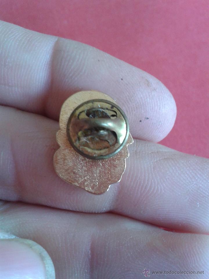 Militaria: PIN DE LA ONU. CASCOS AZULES. - Foto 2