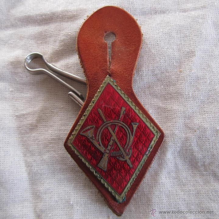Militaria: Insignia rombo infanter&iacute;a con cuero