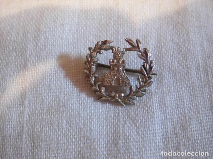 Militaria: INSIGNIA DE INGENIROS EN PLATA - Foto 1