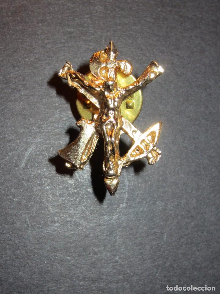 Militaria: Pin Cristo de la Legion. - Foto 2