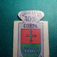 Militaria: ESCUDO - EMBLEMA - AUXILIO SOCIAL - DONATIVOS - MADRID - CORPA - 30 CTS - 1951
