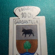 Militaria: ESCUDO - EMBLEMA - AUXILIO SOCIAL - DONATIVOS - MADRID - GARGANTILLA - 10 CTS - 1951