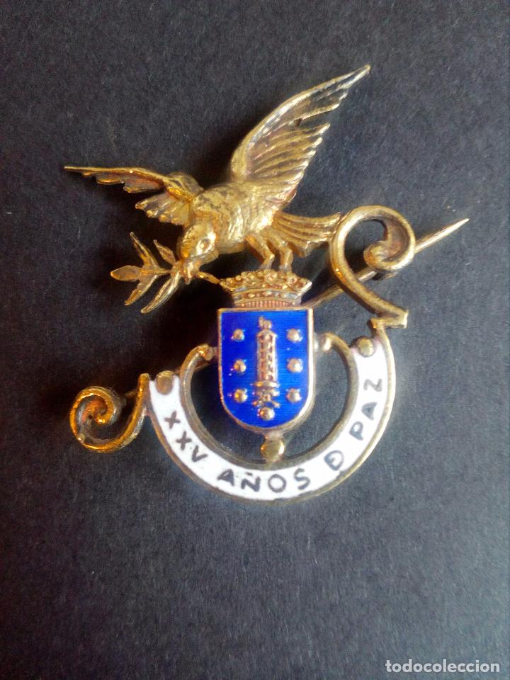 Militaria: INSIGNIA ' 25 A&Ntilde;OS DE PAZ ' - SELLO DE MALDE.