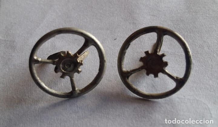 Militaria: 2 insignias de Automovilismo - Foto 1